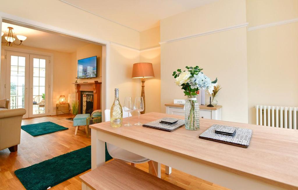Just Stay Wales - Castle Square Cottage, Mumbles Extérieur photo